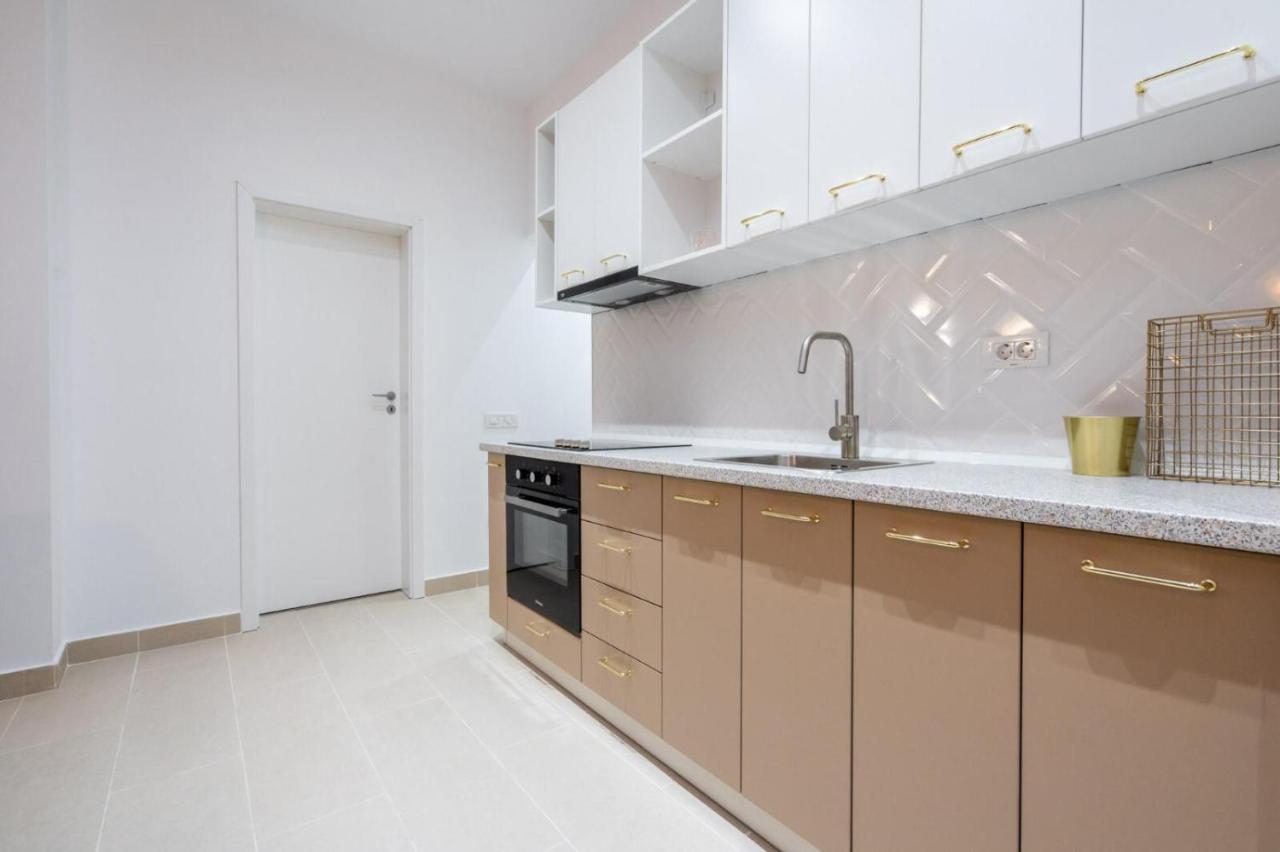 Fabulous Apartament With View In Calea Victoriei Bucureşti Eksteriør bilde